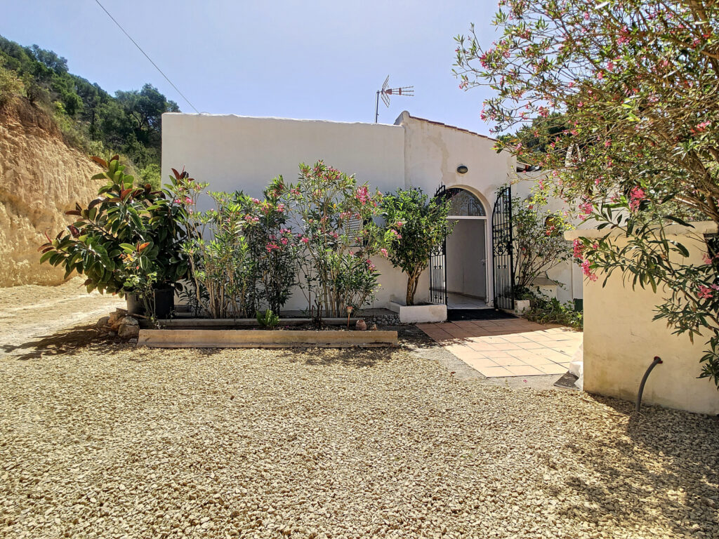 Ibiza boerderij midden in de natuur
