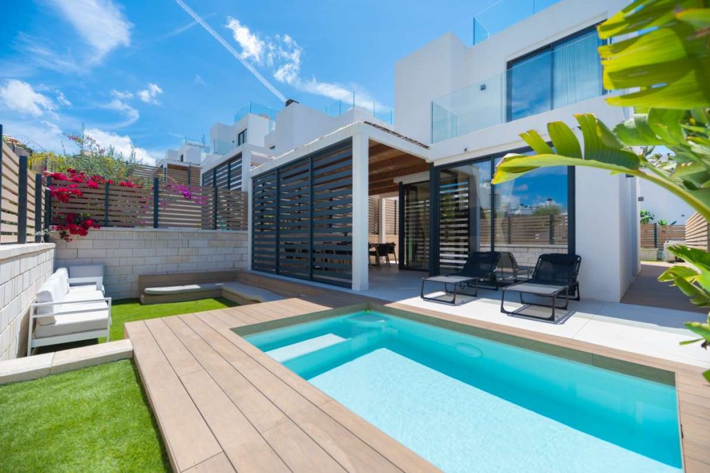 Villa (Cala Tarida)